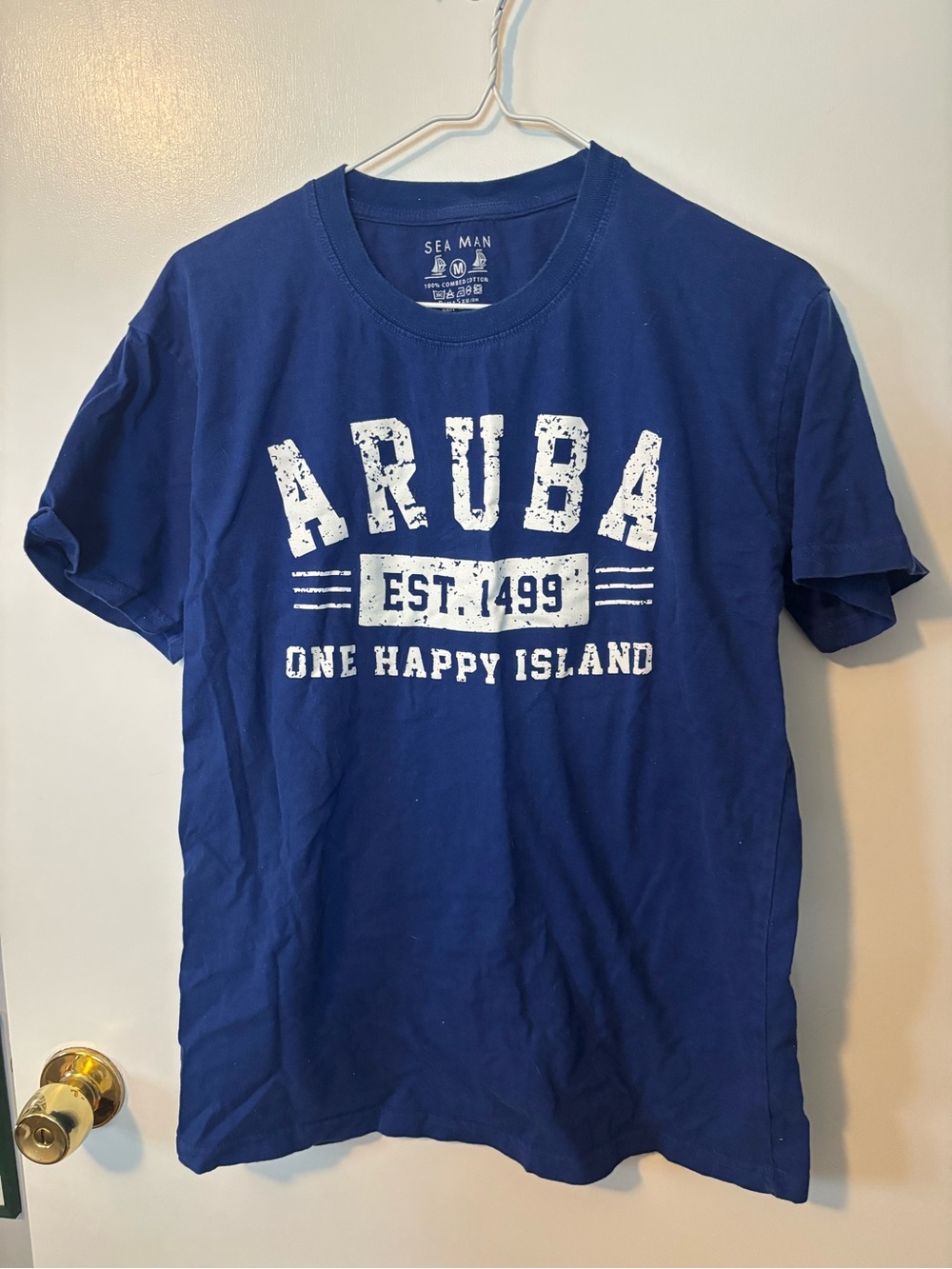 Cozy Casual Soft Aruba Graphic Tee Medium NWOT